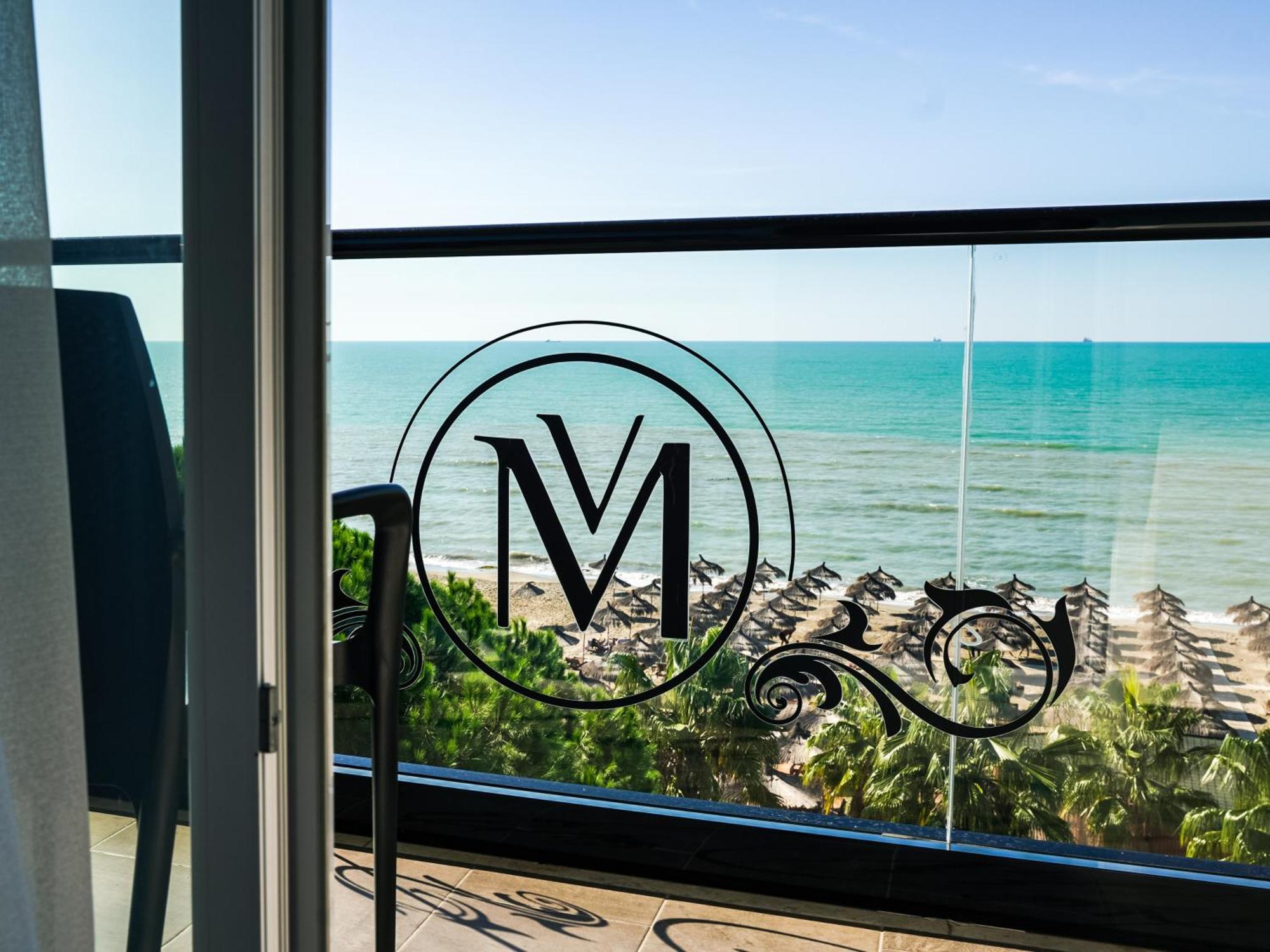 Vm Resort & Spa Golem  Luaran gambar