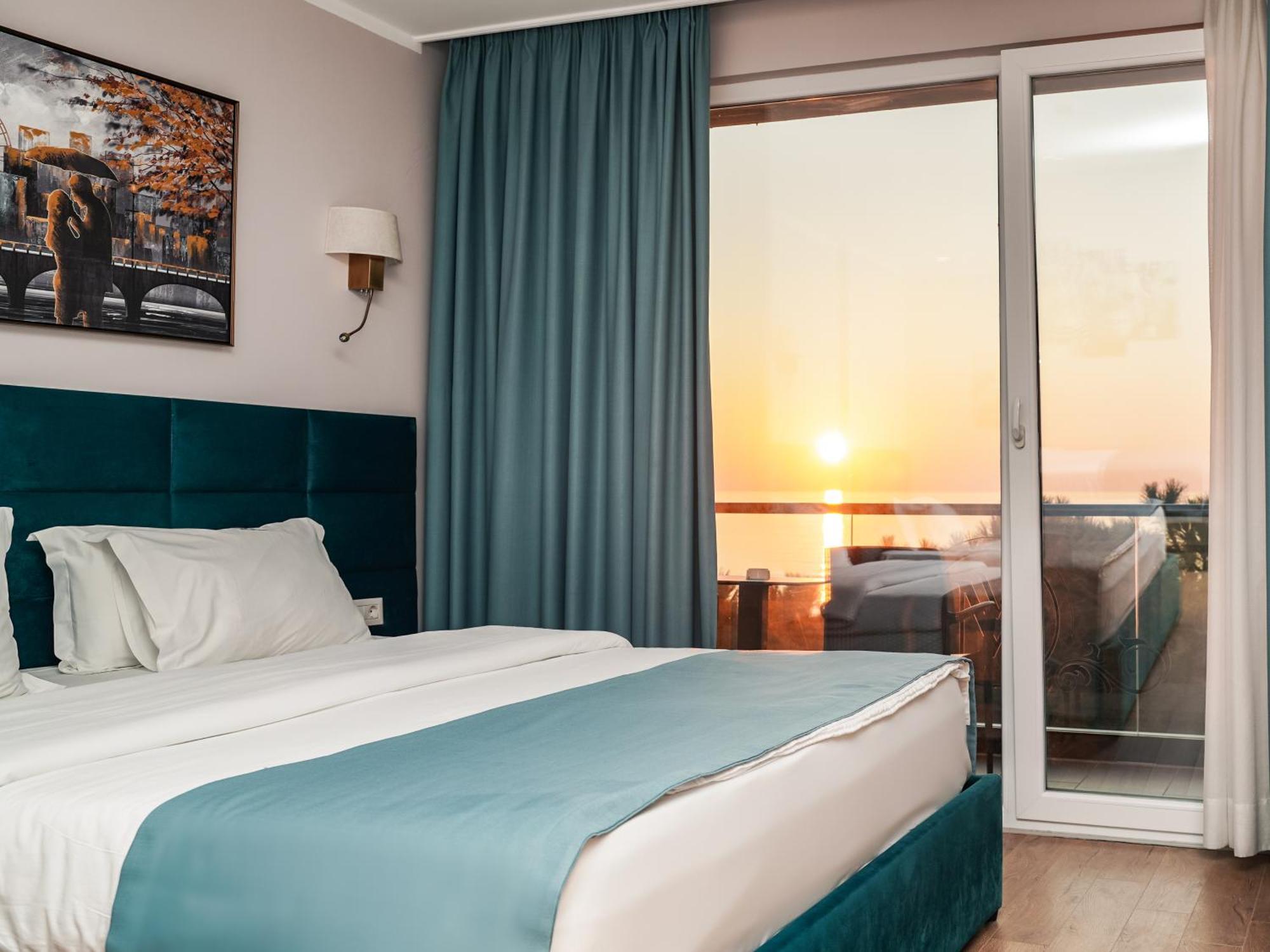 Vm Resort & Spa Golem  Luaran gambar